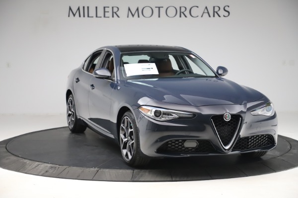 New 2019 Alfa Romeo Giulia Q4 for sale $45,240 at Maserati of Westport in Westport CT 06880 11