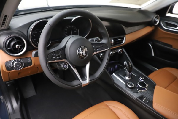 New 2019 Alfa Romeo Giulia Q4 for sale $45,240 at Maserati of Westport in Westport CT 06880 13