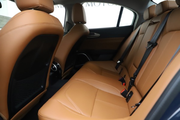 New 2019 Alfa Romeo Giulia Q4 for sale $45,240 at Maserati of Westport in Westport CT 06880 19