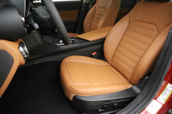 New 2019 Alfa Romeo Giulia Ti Lusso Q4 for sale $54,790 at Maserati of Westport in Westport CT 06880 15