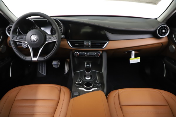 New 2019 Alfa Romeo Giulia Ti Lusso Q4 for sale $54,790 at Maserati of Westport in Westport CT 06880 16