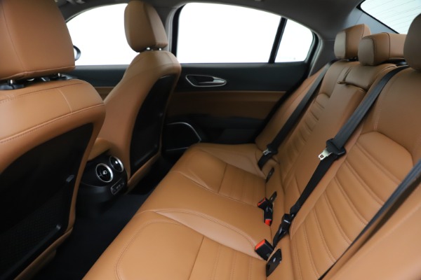 New 2019 Alfa Romeo Giulia Ti Lusso Q4 for sale $54,790 at Maserati of Westport in Westport CT 06880 19