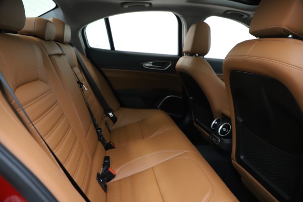 New 2019 Alfa Romeo Giulia Ti Lusso Q4 for sale $54,790 at Maserati of Westport in Westport CT 06880 27