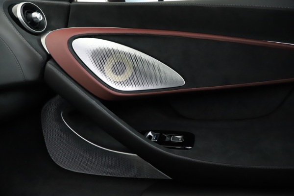 New 2020 McLaren GT Coupe for sale $249,275 at Maserati of Westport in Westport CT 06880 26
