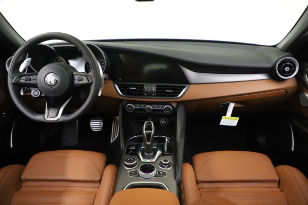 New 2020 Alfa Romeo Giulia Ti Sport Q4 for sale Sold at Maserati of Westport in Westport CT 06880 16
