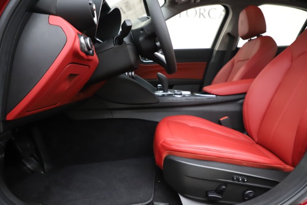 New 2020 Alfa Romeo Giulia Q4 for sale $45,740 at Maserati of Westport in Westport CT 06880 14