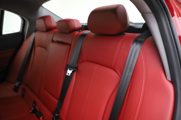 New 2020 Alfa Romeo Giulia Q4 for sale $45,740 at Maserati of Westport in Westport CT 06880 18