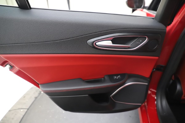 New 2020 Alfa Romeo Giulia Q4 for sale $45,740 at Maserati of Westport in Westport CT 06880 21