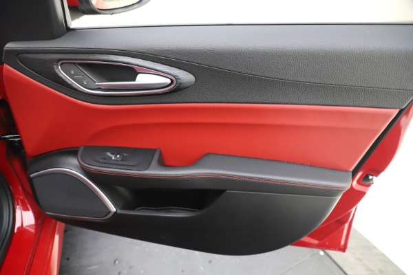 New 2020 Alfa Romeo Giulia Q4 for sale $45,740 at Maserati of Westport in Westport CT 06880 25