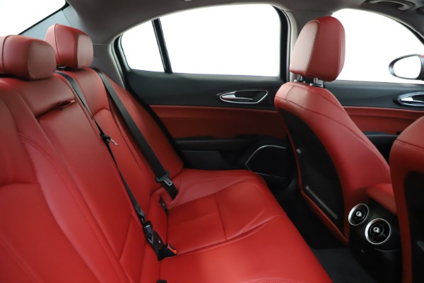New 2020 Alfa Romeo Giulia Q4 for sale $45,740 at Maserati of Westport in Westport CT 06880 27