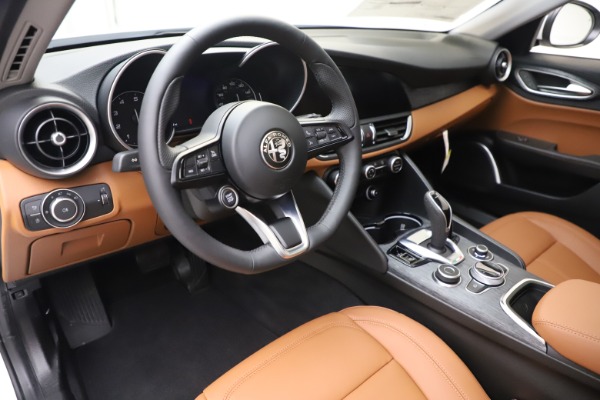 New 2020 Alfa Romeo Giulia Q4 for sale $45,590 at Maserati of Westport in Westport CT 06880 14