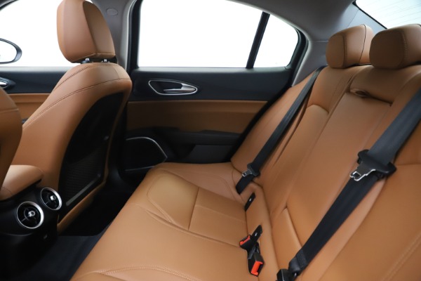 New 2020 Alfa Romeo Giulia Q4 for sale $45,590 at Maserati of Westport in Westport CT 06880 20
