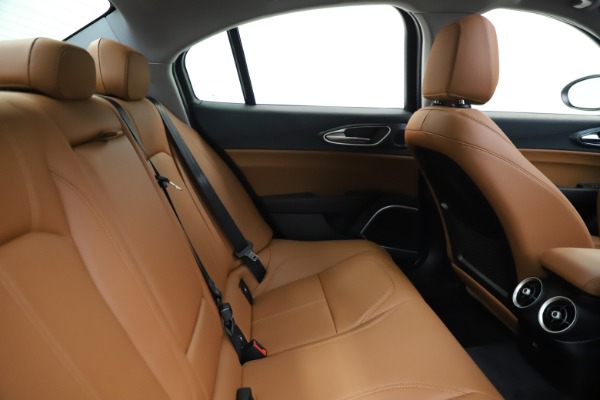 New 2020 Alfa Romeo Giulia Q4 for sale $45,590 at Maserati of Westport in Westport CT 06880 28
