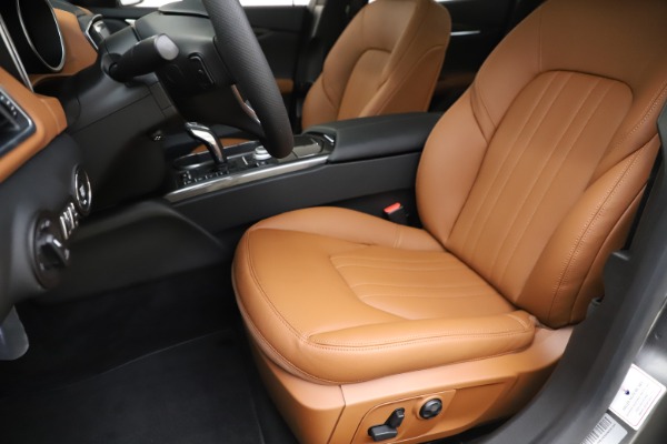 New 2020 Maserati Ghibli S Q4 for sale $79,985 at Maserati of Westport in Westport CT 06880 15