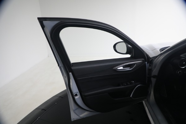 Used 2020 Alfa Romeo Giulia Ti Sport Q4 for sale Call for price at Maserati of Westport in Westport CT 06880 11