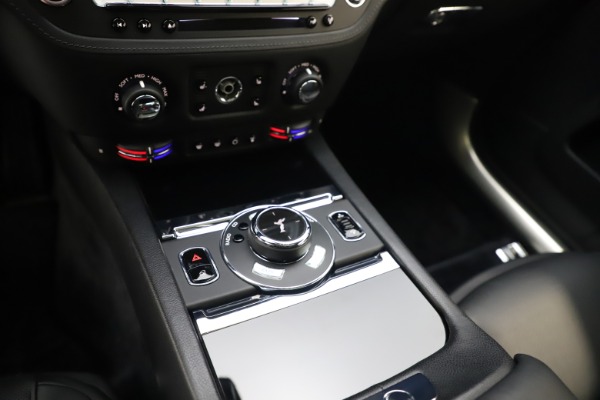 Used 2015 Rolls-Royce Wraith for sale $179,900 at Maserati of Westport in Westport CT 06880 21