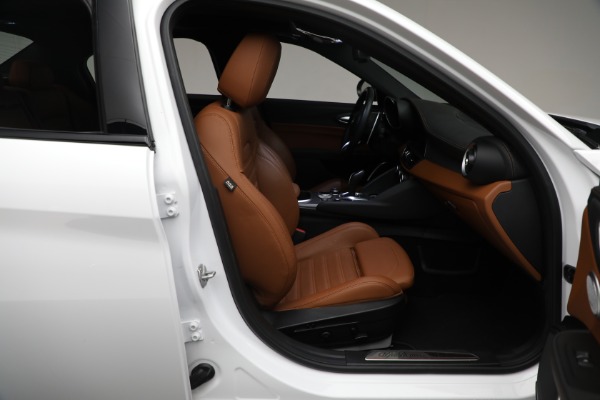 Used 2020 Alfa Romeo Giulia Ti Sport for sale Sold at Maserati of Westport in Westport CT 06880 25
