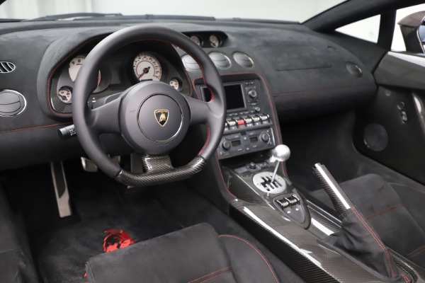 Used 2013 Lamborghini Gallardo LP 570-4 Spyder Performante for sale Sold at Maserati of Westport in Westport CT 06880 17