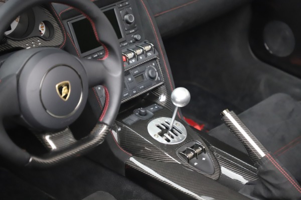 Used 2013 Lamborghini Gallardo LP 570-4 Spyder Performante for sale Sold at Maserati of Westport in Westport CT 06880 20