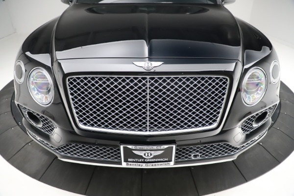 Used 2017 Bentley Bentayga W12 for sale $139,900 at Maserati of Westport in Westport CT 06880 13
