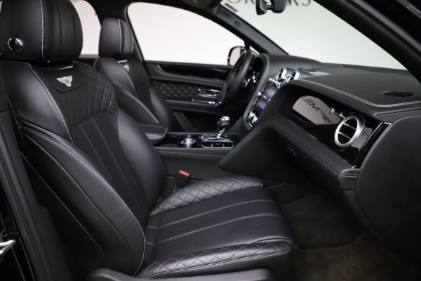 Used 2017 Bentley Bentayga W12 for sale $139,900 at Maserati of Westport in Westport CT 06880 26