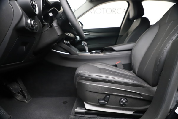 New 2019 Alfa Romeo Stelvio Ti Q4 for sale $51,840 at Maserati of Westport in Westport CT 06880 14