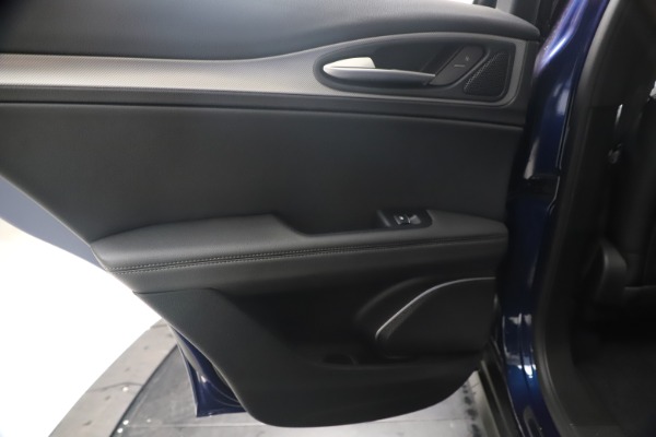 New 2019 Alfa Romeo Stelvio Ti Sport Q4 for sale Sold at Maserati of Westport in Westport CT 06880 21