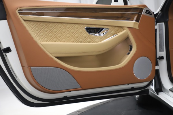 New 2020 Bentley Continental GTC V8 for sale $279,560 at Maserati of Westport in Westport CT 06880 26