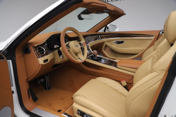 New 2020 Bentley Continental GTC V8 for sale $279,560 at Maserati of Westport in Westport CT 06880 27