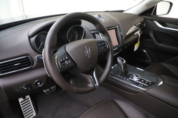 New 2020 Maserati Levante Q4 GranLusso for sale $87,885 at Maserati of Westport in Westport CT 06880 13
