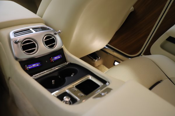 Used 2015 Rolls-Royce Wraith for sale Sold at Maserati of Westport in Westport CT 06880 22