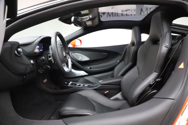 New 2020 McLaren GT Coupe for sale $246,975 at Maserati of Westport in Westport CT 06880 22