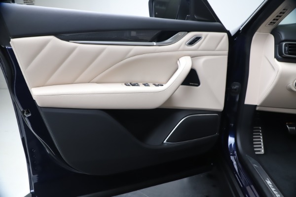 New 2020 Maserati Levante S Q4 GranLusso for sale $97,335 at Maserati of Westport in Westport CT 06880 17