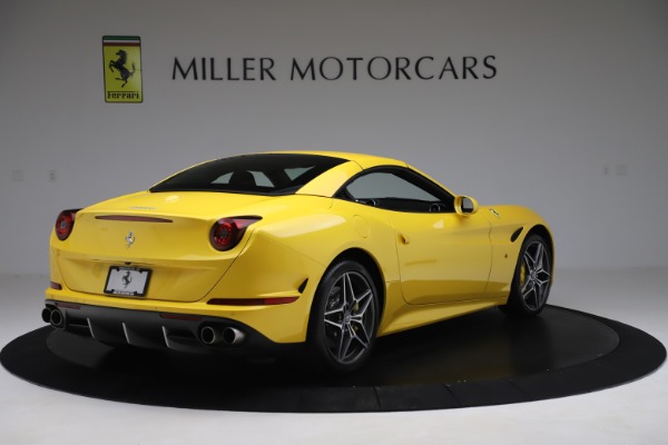 Used 2015 Ferrari California T for sale Sold at Maserati of Westport in Westport CT 06880 16