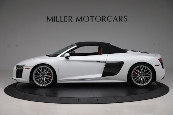 Used 2017 Audi R8 5.2 quattro V10 Spyder for sale Sold at Maserati of Westport in Westport CT 06880 14