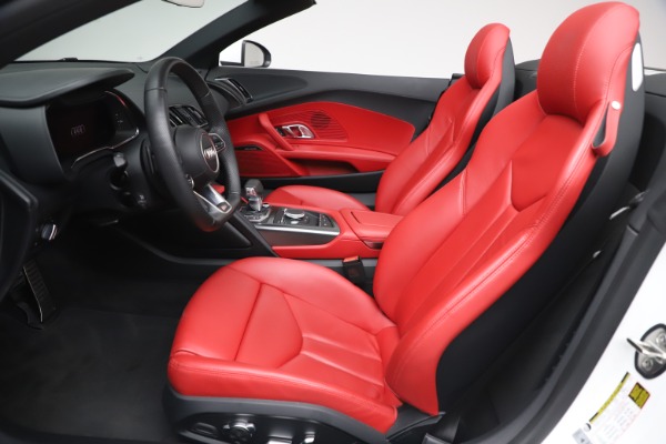 Used 2017 Audi R8 5.2 quattro V10 Spyder for sale Sold at Maserati of Westport in Westport CT 06880 20