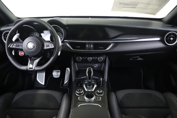 New 2020 Alfa Romeo Stelvio Quadrifoglio for sale $88,845 at Maserati of Westport in Westport CT 06880 16