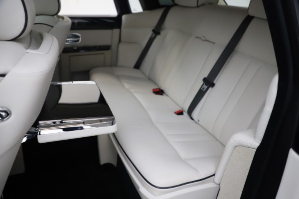 Used 2013 Rolls-Royce Phantom for sale Sold at Maserati of Westport in Westport CT 06880 14