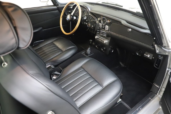 Used 1964 Aston Martin DB5 for sale Sold at Maserati of Westport in Westport CT 06880 24