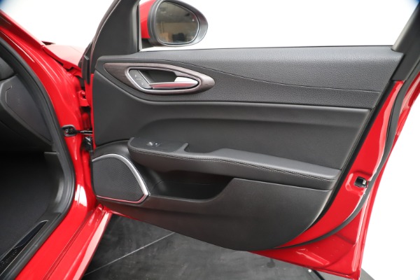 New 2020 Alfa Romeo Giulia Ti Q4 for sale $47,745 at Maserati of Westport in Westport CT 06880 24