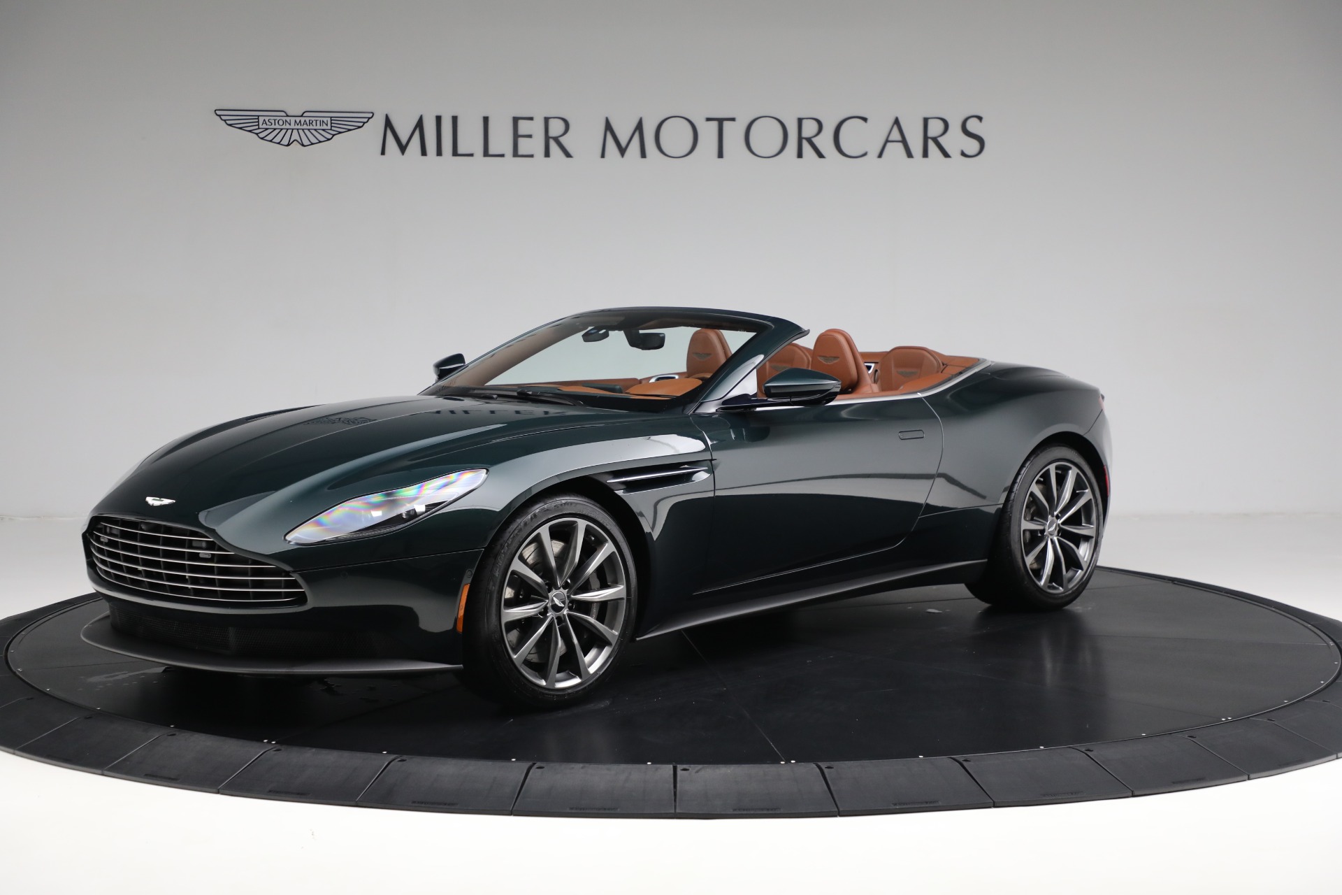 Used 2020 Aston Martin DB11 Volante Convertible for sale $129,900 at Maserati of Westport in Westport CT 06880 1