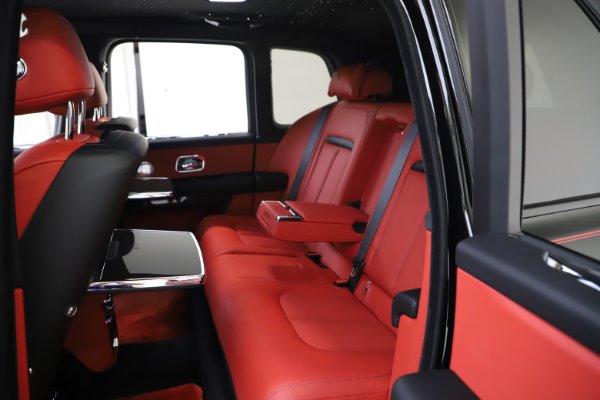 New 2020 Rolls-Royce Cullinan Black Badge for sale $433,950 at Maserati of Westport in Westport CT 06880 28