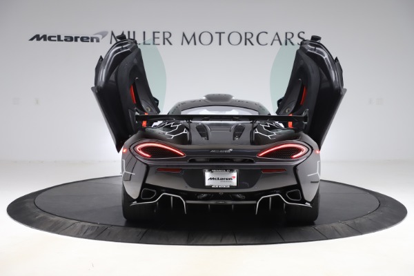 New 2020 McLaren 620R Coupe for sale $338,495 at Maserati of Westport in Westport CT 06880 13