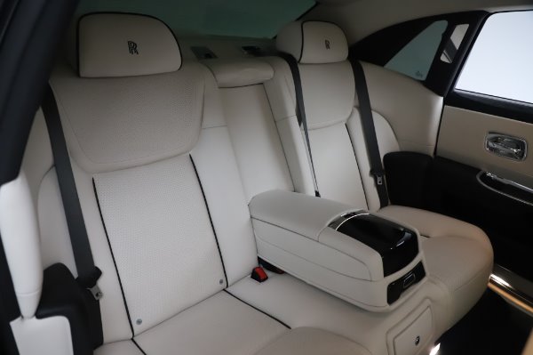 Used 2015 Rolls-Royce Ghost Base for sale Sold at Maserati of Westport in Westport CT 06880 15
