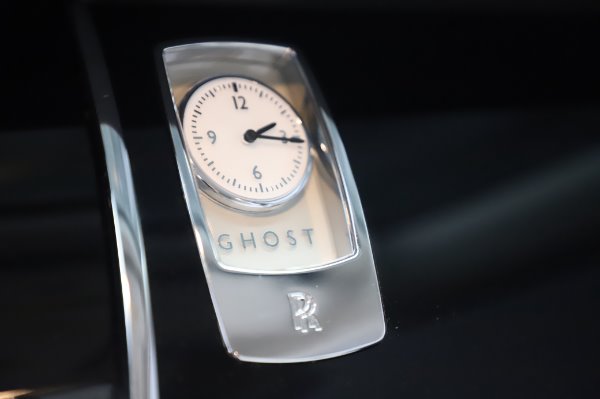 Used 2015 Rolls-Royce Ghost Base for sale Sold at Maserati of Westport in Westport CT 06880 24