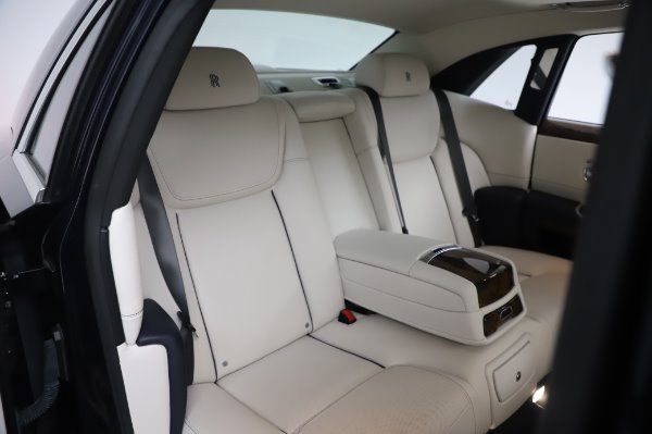 Used 2016 Rolls-Royce Ghost for sale Sold at Maserati of Westport in Westport CT 06880 15