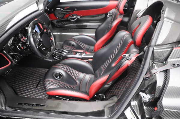 Used 2017 Pagani Huayra Roadster for sale Sold at Maserati of Westport in Westport CT 06880 21