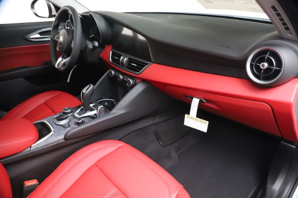 New 2020 Alfa Romeo Giulia Q4 for sale $44,845 at Maserati of Westport in Westport CT 06880 22