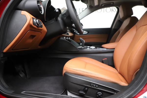 New 2020 Alfa Romeo Giulia Q4 for sale $40,466 at Maserati of Westport in Westport CT 06880 14