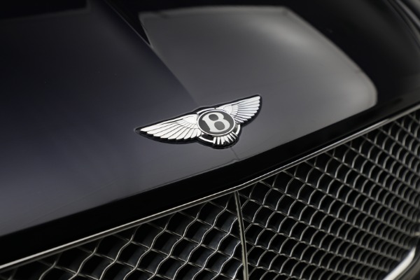Used 2021 Bentley Bentayga V8 for sale Call for price at Maserati of Westport in Westport CT 06880 14